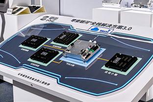 本赛季至今库卢塞夫斯基对方禁区触球141次，英超球员中排第一